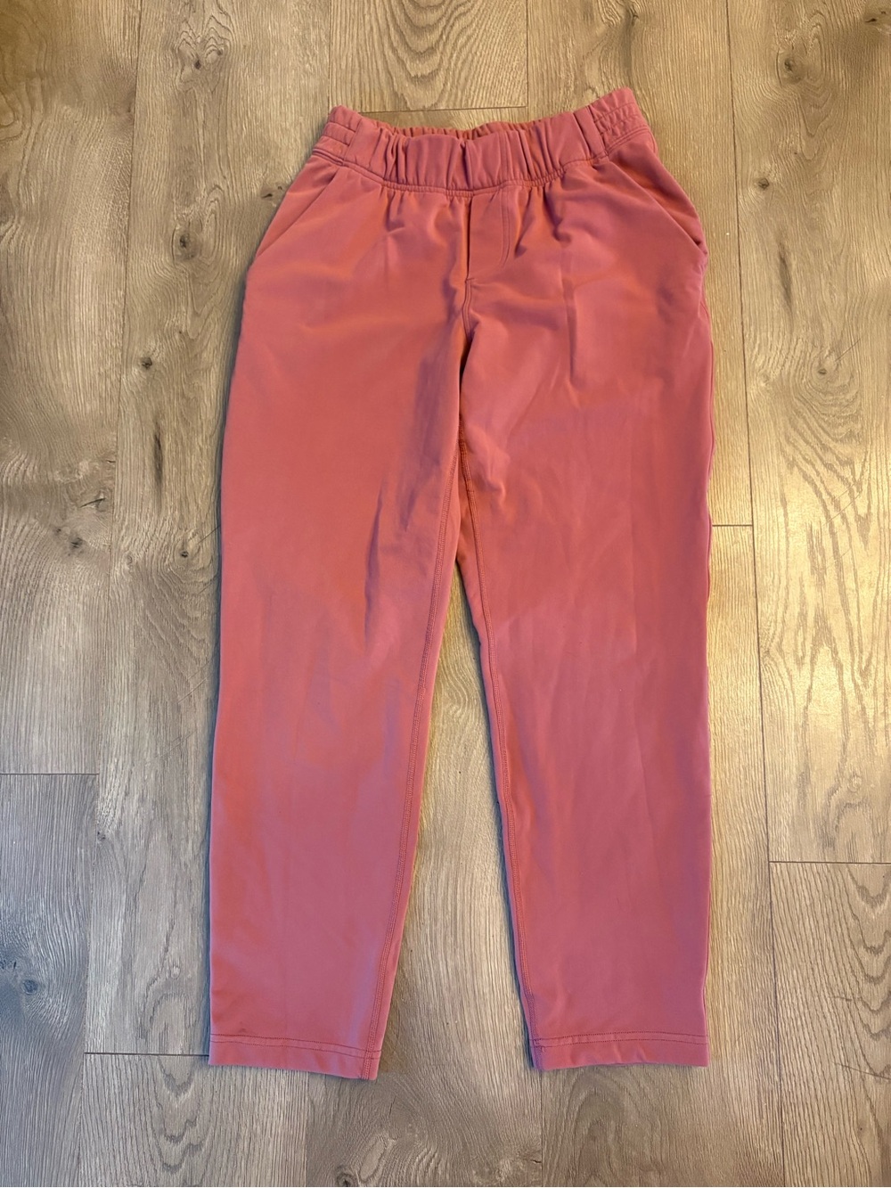 Aritzia TNA Coral Ankle-Length Cropped Pants